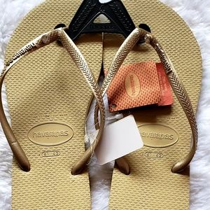 New Slim Crystal Glamour' Flip Flop

HAVAIANAS